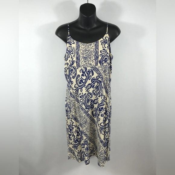 Manuhealii Dresses & Skirts - Manuheali'i Dress Large